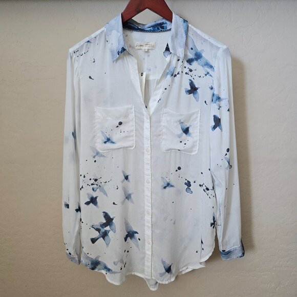 Anthropologie Pilcro The Romy Relaxed Buttondown Shirt Blue Bird Print Blouse XS - Picture 2 of 11